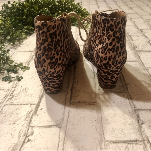 New Dolce Vita Shoes - Picture 3 of 7